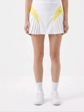 Nike White and Yellow Pleated Skort